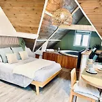 Escale En Avesnois Bed and Breakfast *