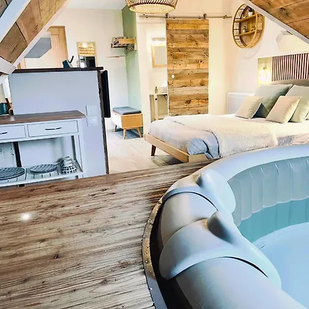 Escale En Avesnois Bed and Breakfast 3*
